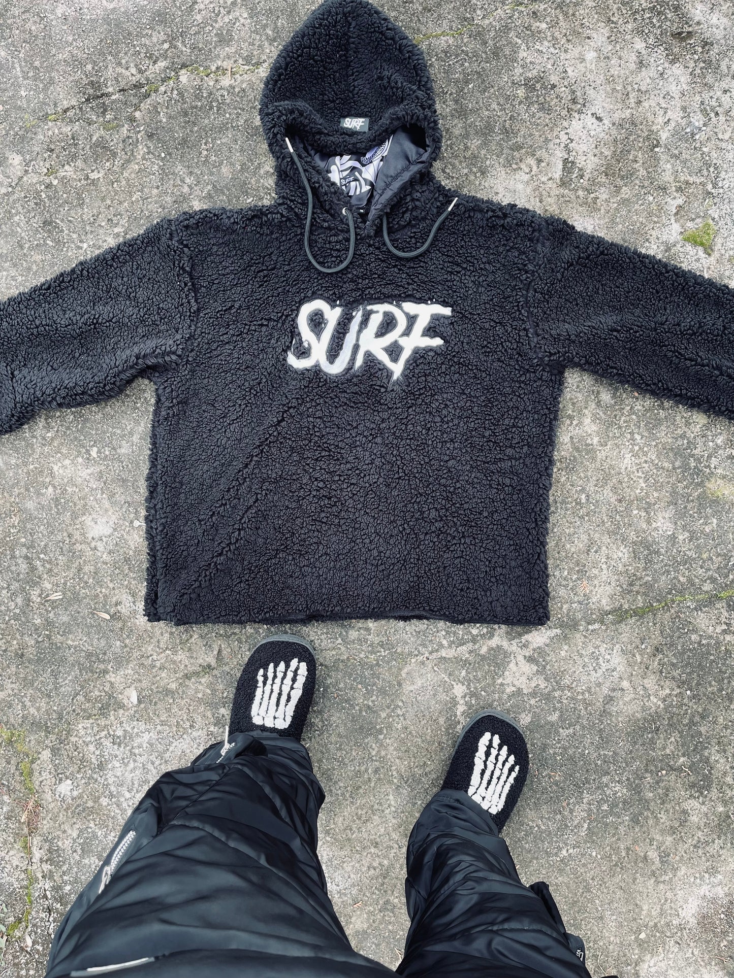 Black Crop Fluffy Hoodie