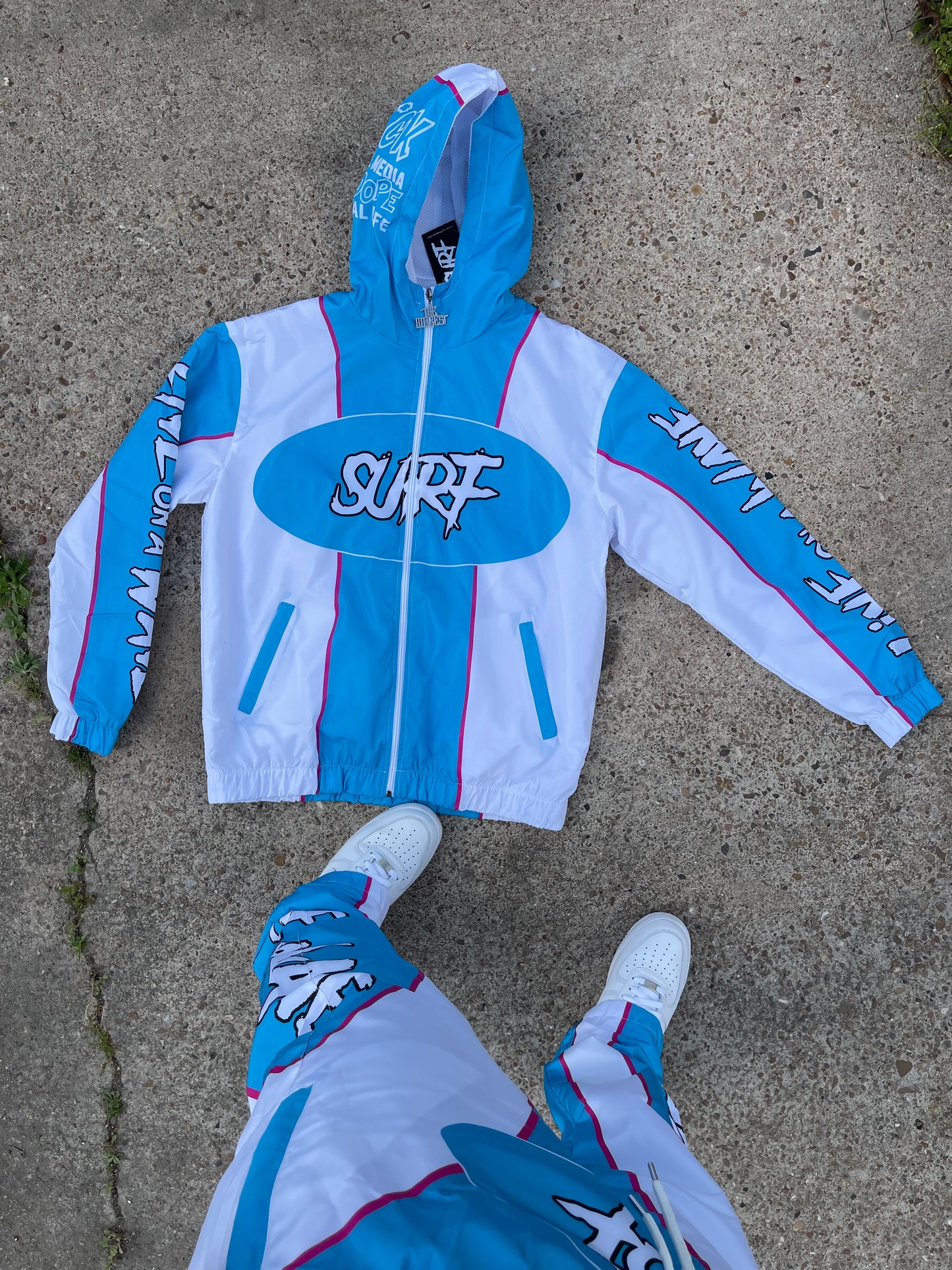 #New The Sky Walker Retro WB Set