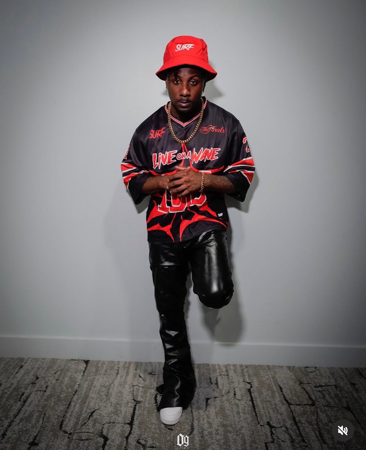 Black/Red Box Cut Crop jersey