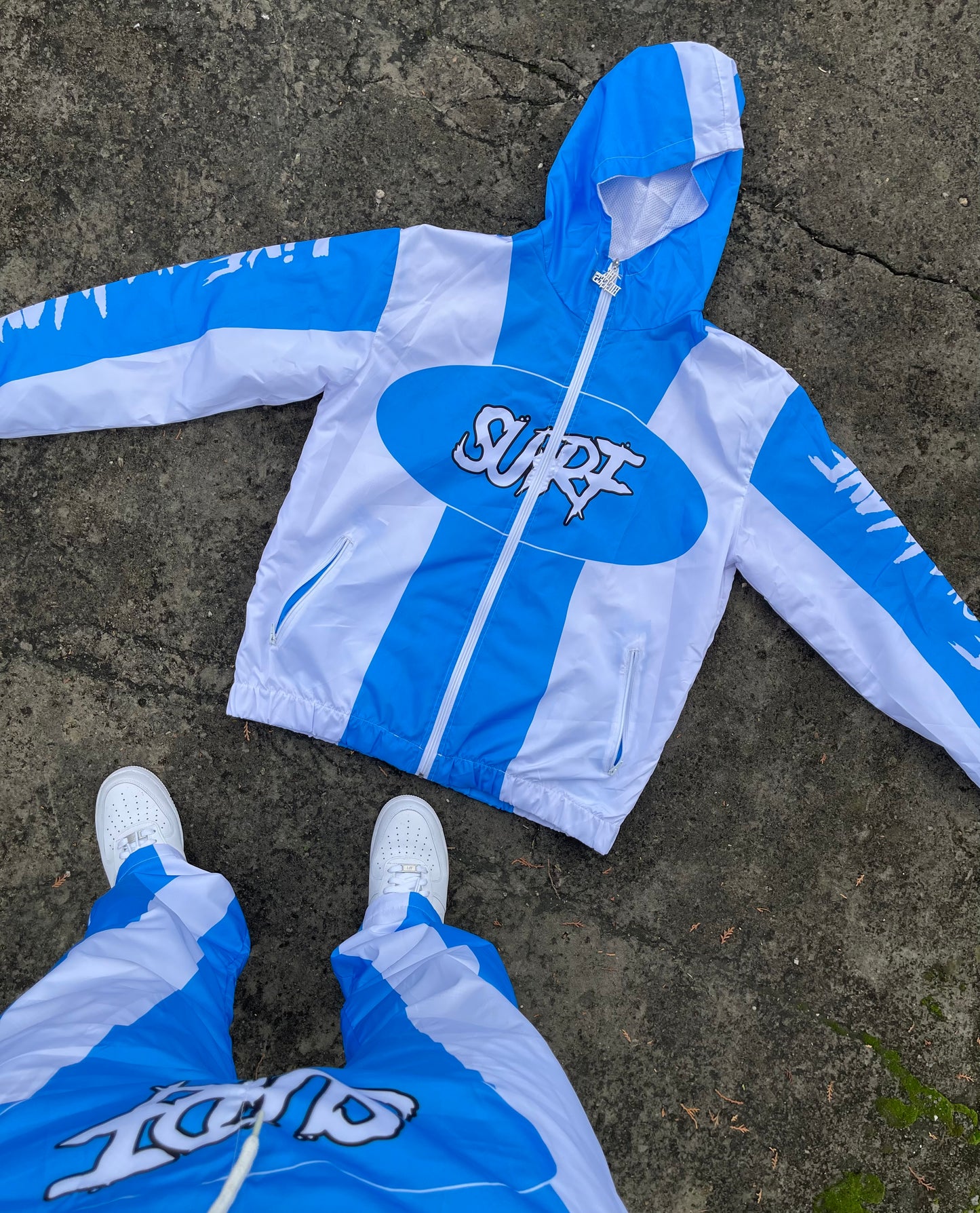 #New The Sky Walker Retro WB Set