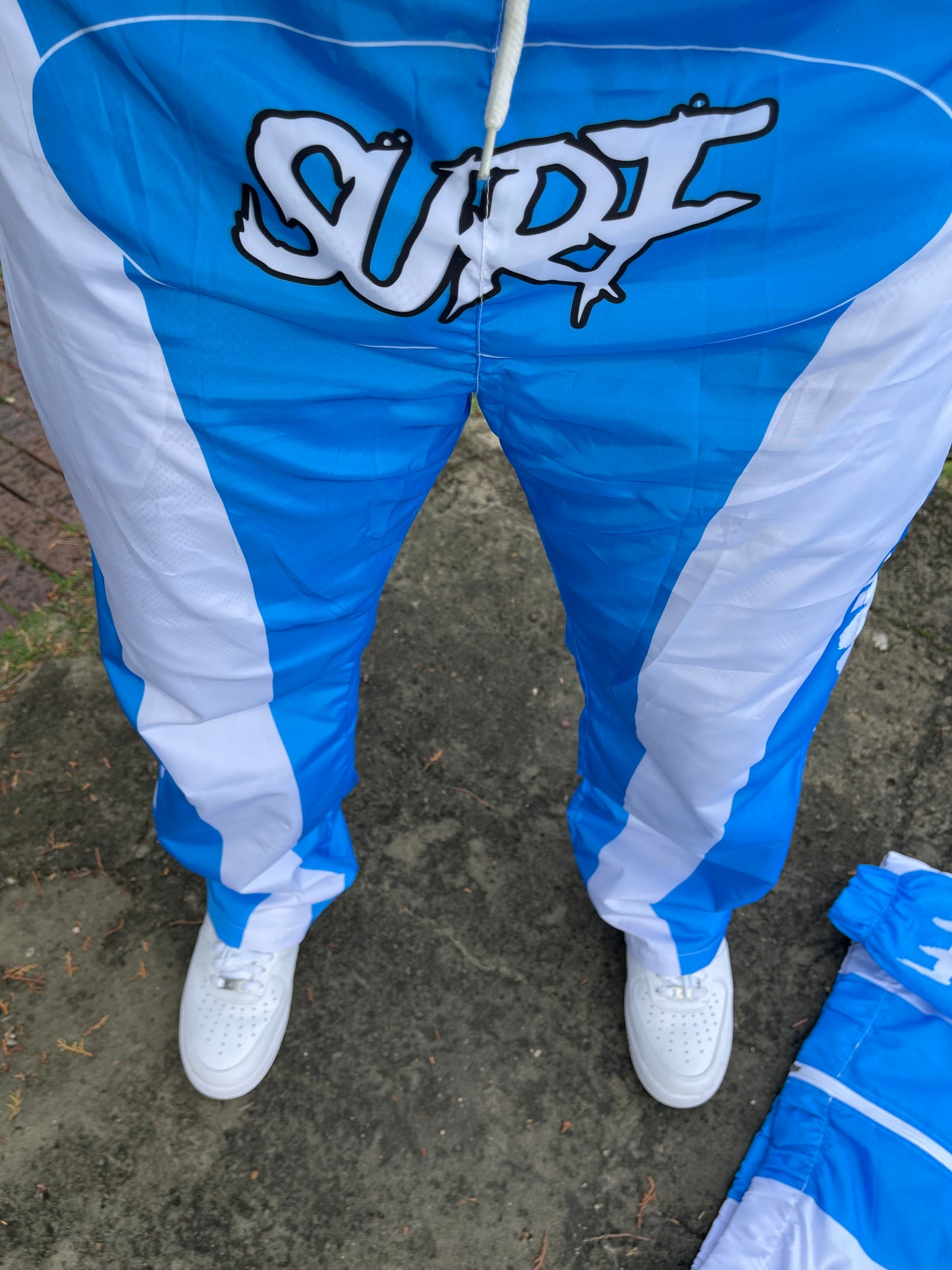 #New The Sky Walker Retro WB Set