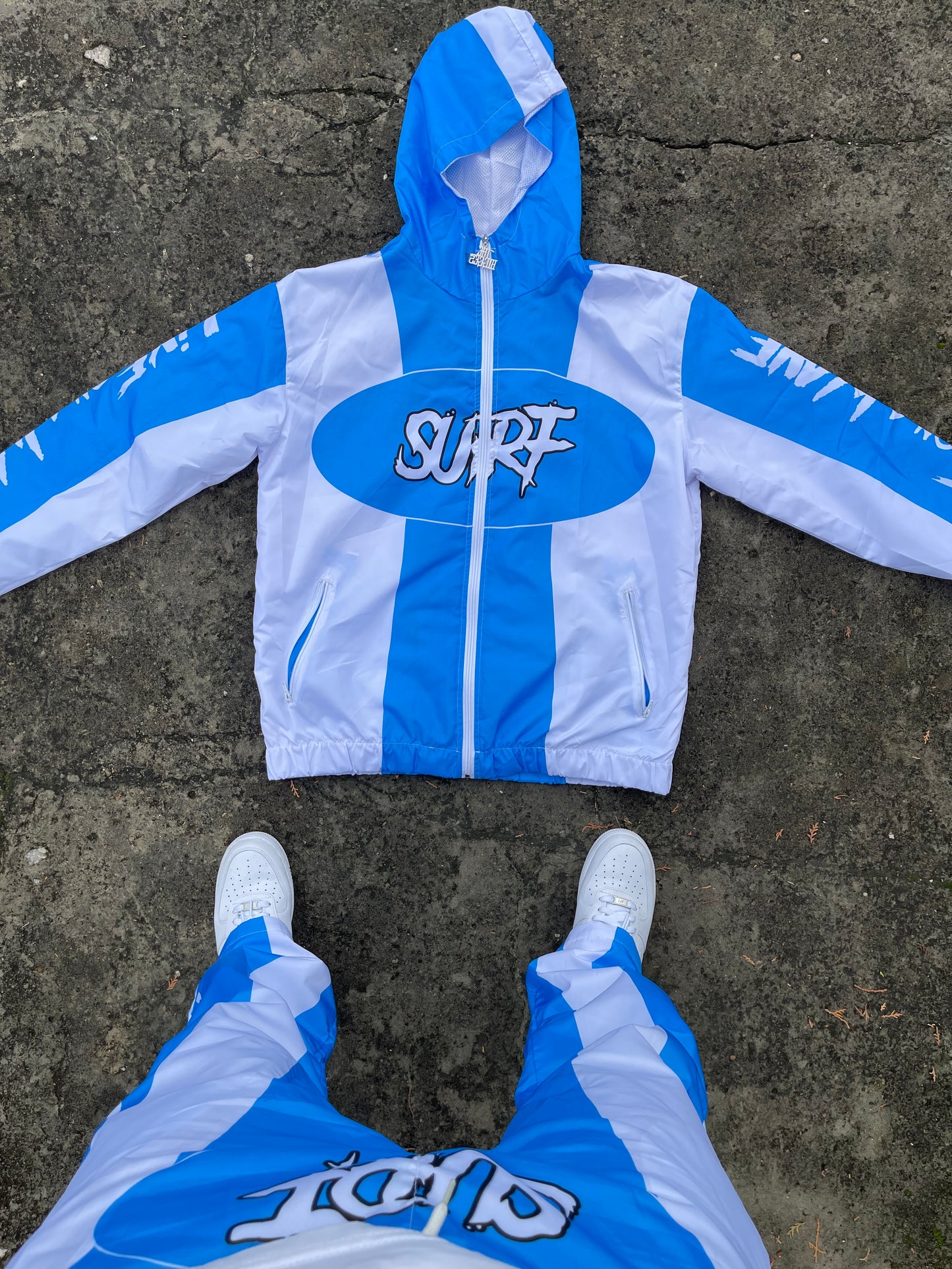 #New The Sky Walker Retro WB Set