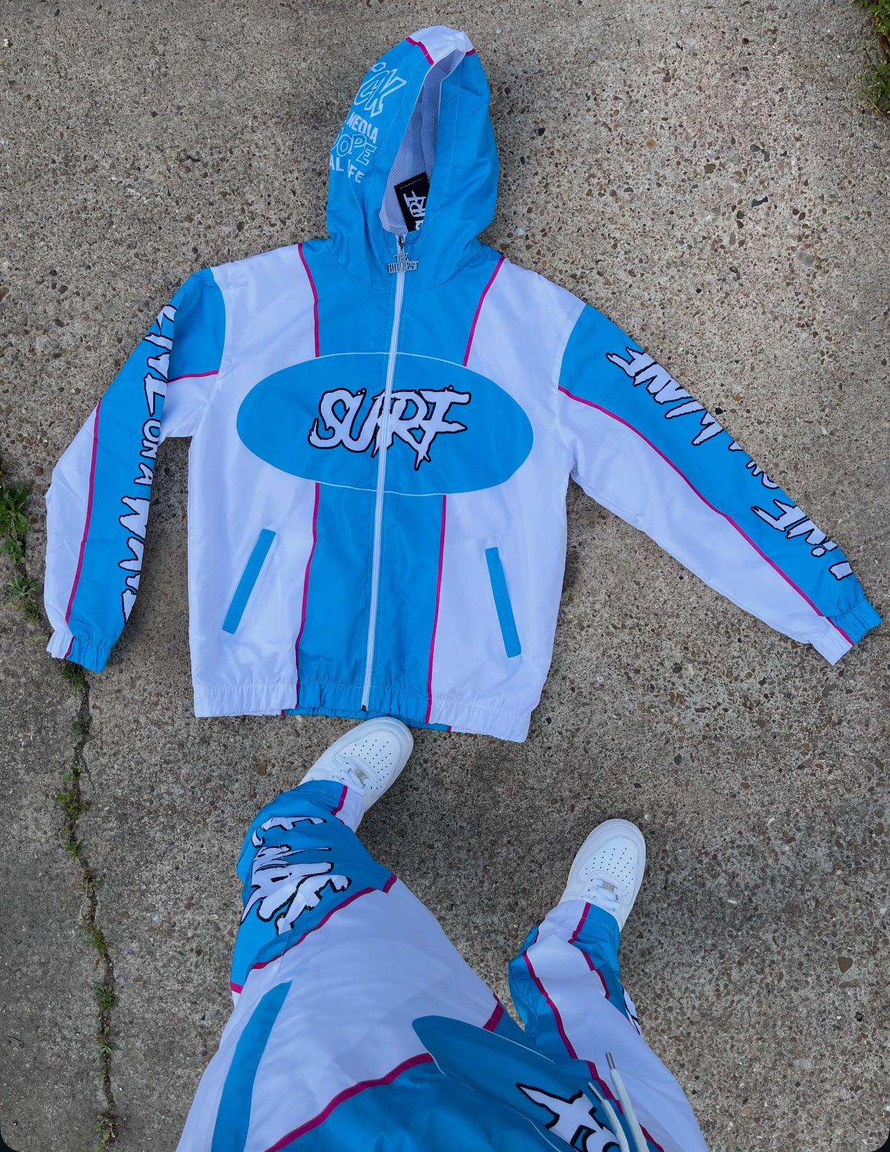 #New The Sky Walker Retro WB Set